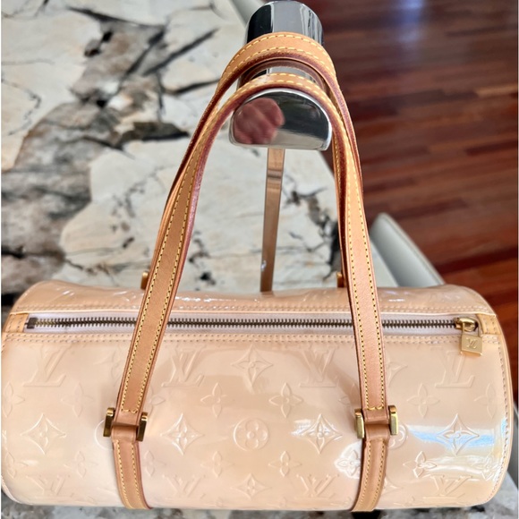 - Louis Vuitton Vernis Bedford Bag - Picture 9 of 15